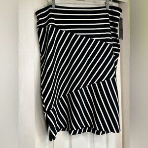 Black & White Striped Skirt XXL